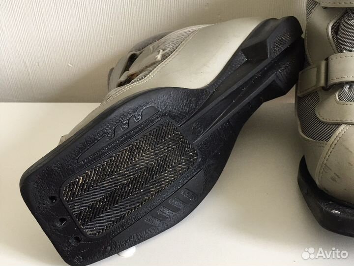 Лыжные ботинки 38 размер