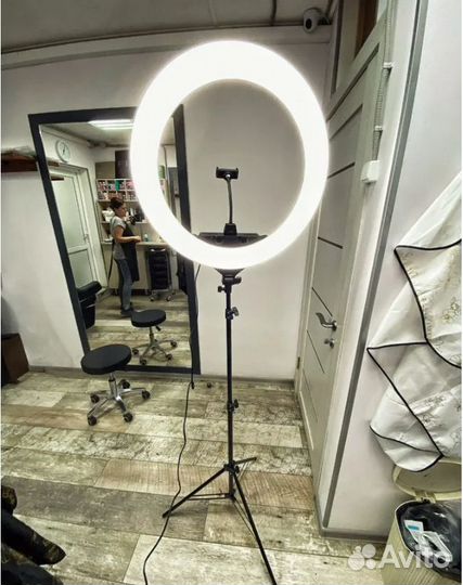 Большая Кольцевая Лампа