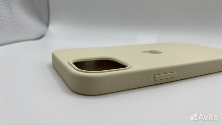 Чехол на iPhone 13 Silicon Case Antique White