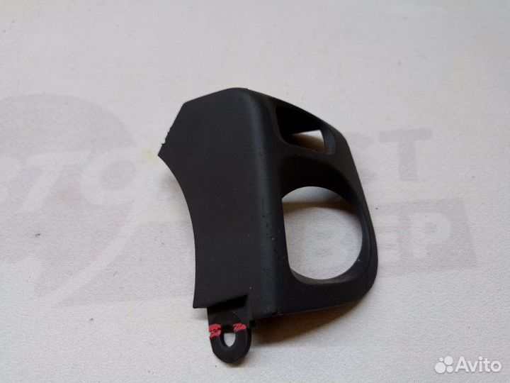 Накладка декоративная правая Volkswagen Touareg 7L