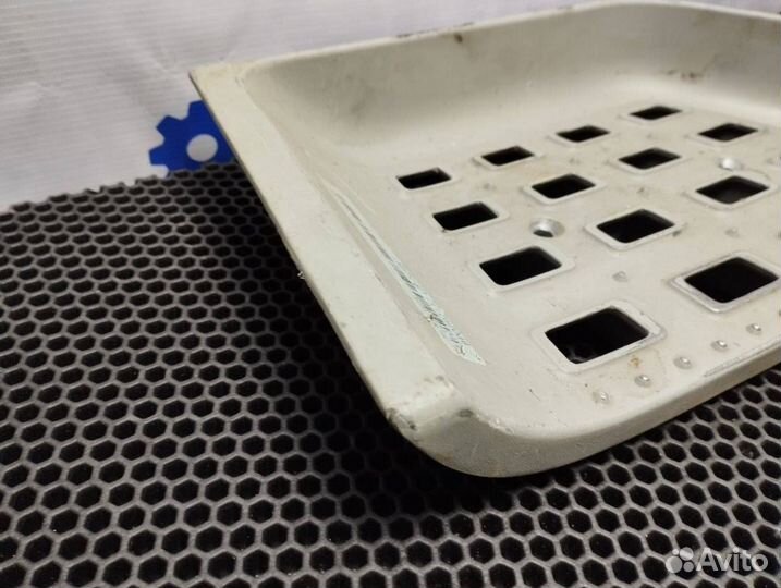 Ступень левая DAF 106 1945873