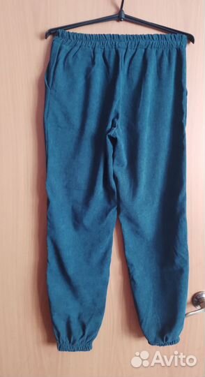 Брючный костюм женский 46 48(новый)