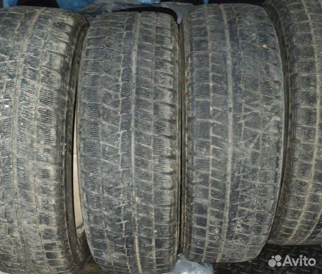 Bridgestone Blizzak Revo GZ 225/60 R17 99S