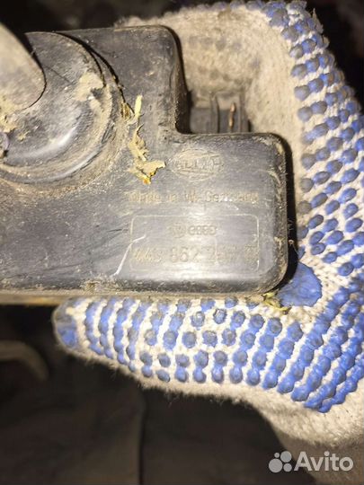 Компрессор центрального замка Audi 100 C3. 44кузов