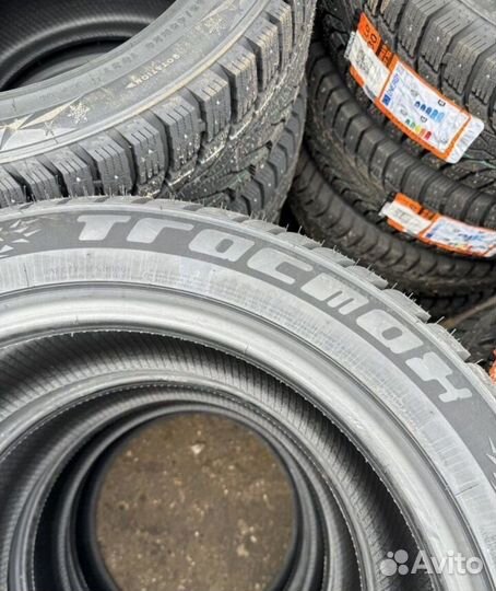 Tracmax X-Privilo S500 255/45 R19