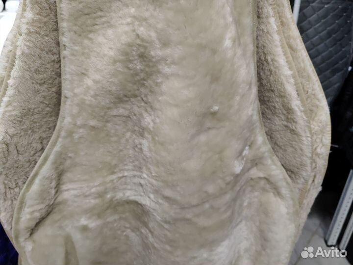 Меховые накидки из натуральной шерсти белый