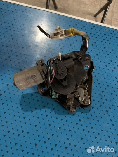 Замок багажника Lexus gs300 05-11 гв