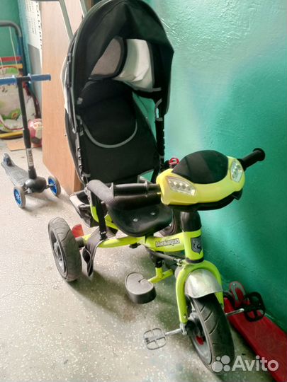 Детский велосипед с родительской ручкой