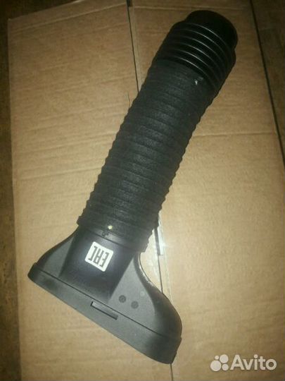 Патрубок впускной Mercedes Benz