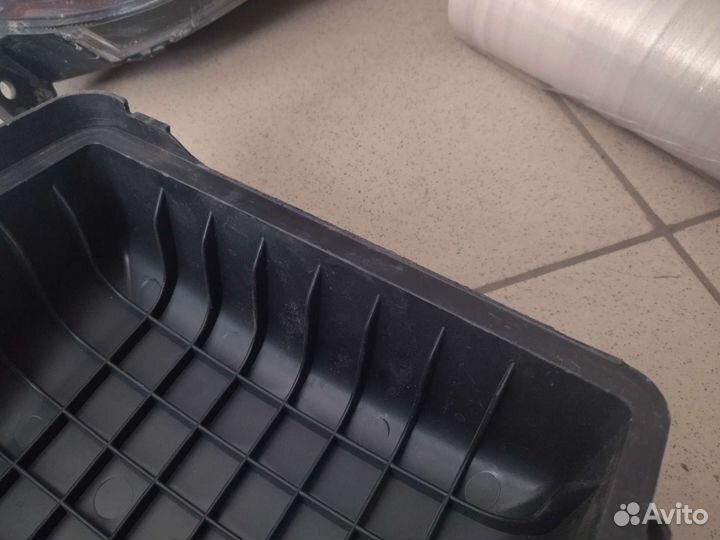 Крышка воздушного фильтра Pajero 4