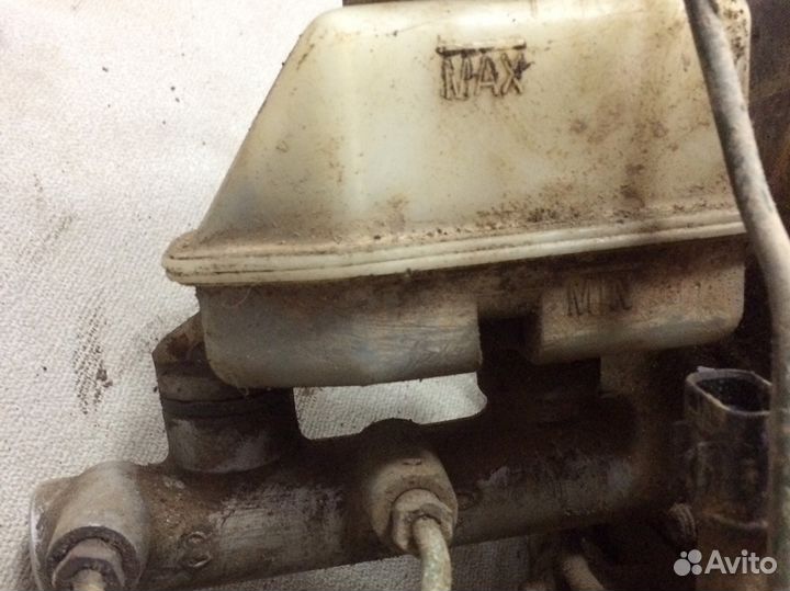 Главный тормозной цилиндр Hyundai Accent 1