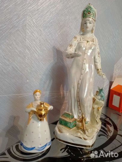 Статуэтка форфор