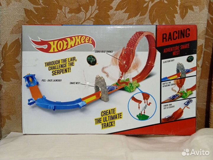 Трек Хот Вилс Атака кобры, 2 машинки
