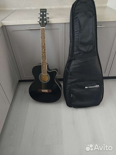 Акустическая гитара martinez