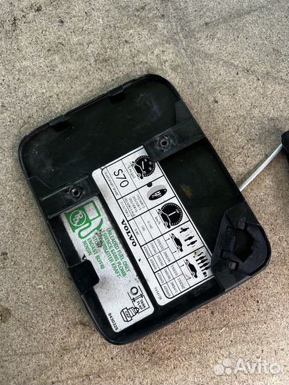 Лючек бензобака volvo s70