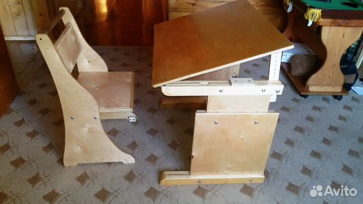 Парта и стул для школьника