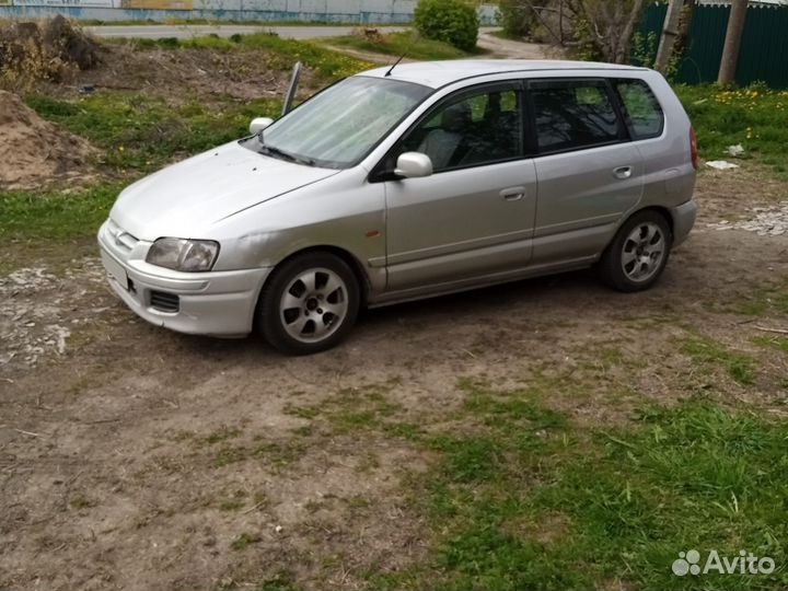 Mitsubishi Space Star 1.8 МТ, 2000, 282 697 км