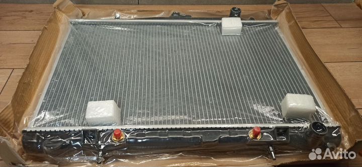 Радиатор nissan gloria/cedric 90-95 NS0006-Y3