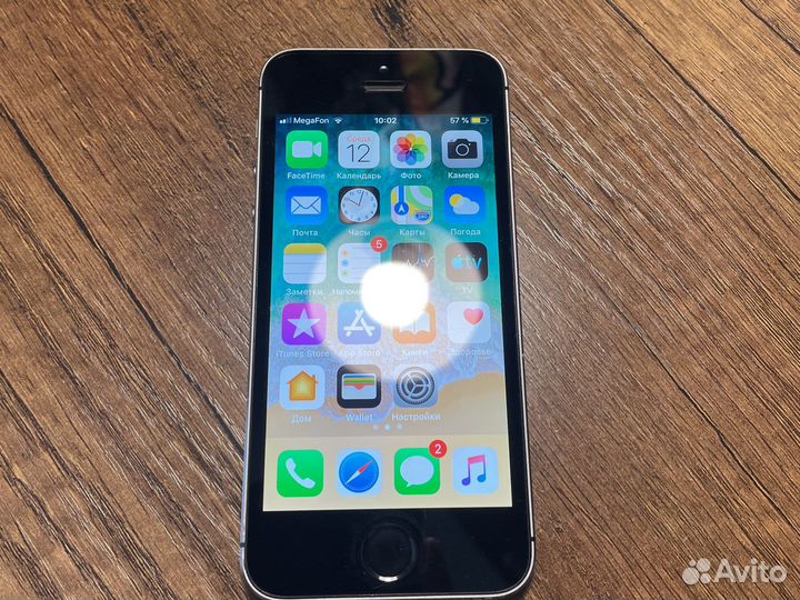 Телефон iPhone 5s