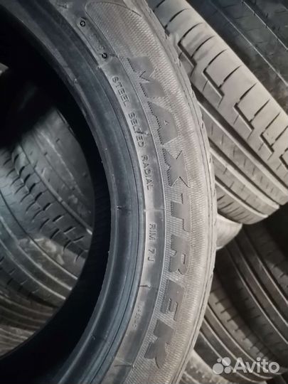 Maxtrek Maximus M1 215/55 R17
