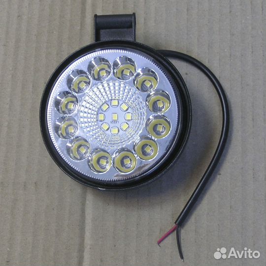 Фара рабочего света круглая 115х142x42мм 27W 9LED