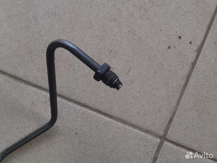 Трубка гура Hyundai Sanata 4 2.0