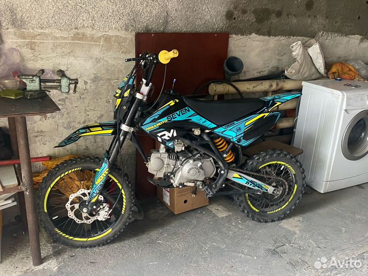 Продам питбайк Seven 125e