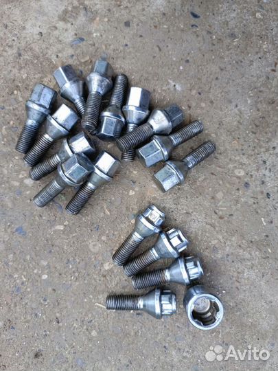 Болты колесные на диски с секретом