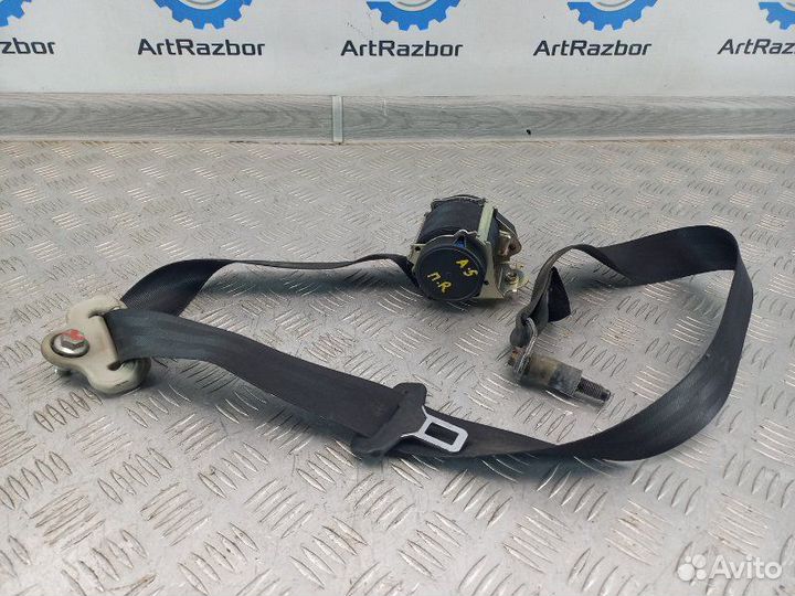 Ремень безопасности передний правый Nissan Almera