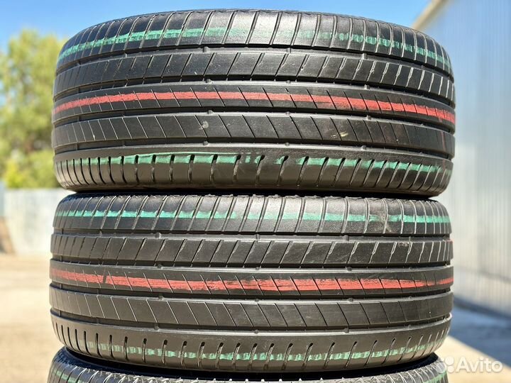 Bridgestone Alenza 001 275/45 R20 и 305/40 R20