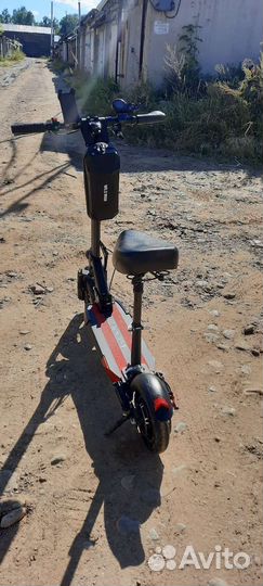 Самокат взрослый электрический бу