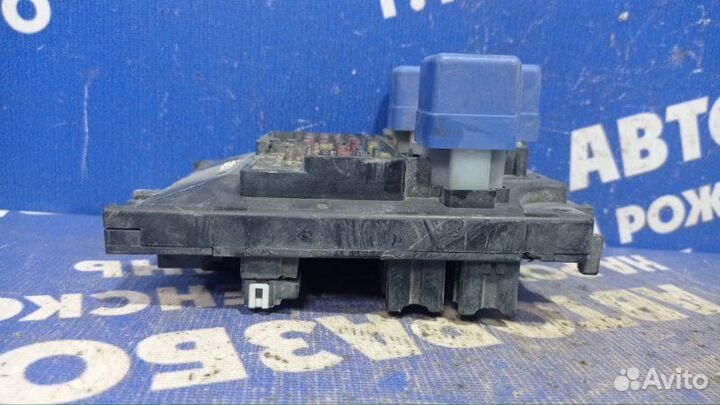 Блок предохранителей салона Nissan Almera N15