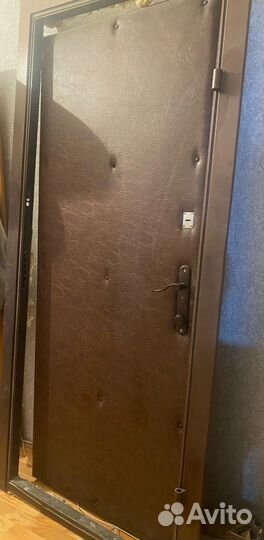 Дверь входная металлическая