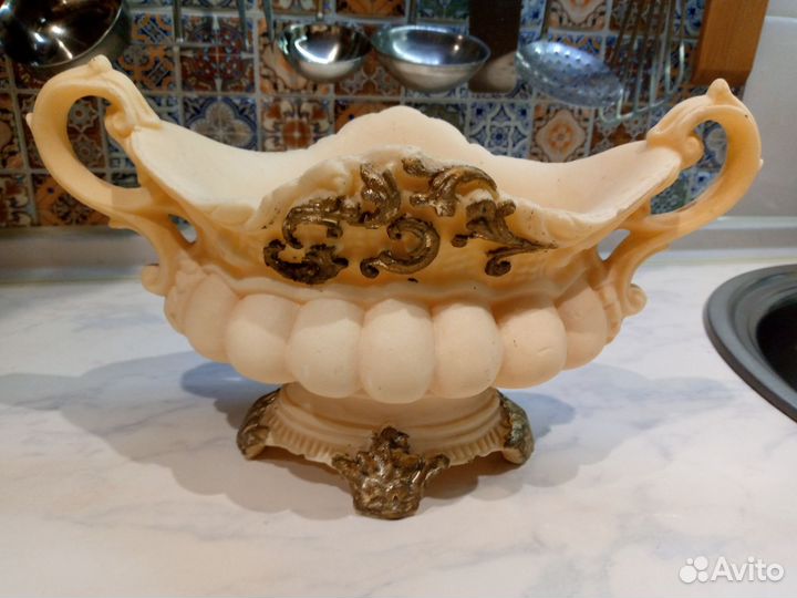 Фигурное кашпо, вазон