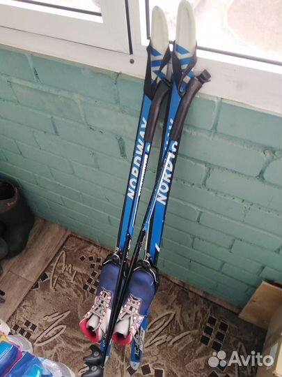 Беговые лыжи