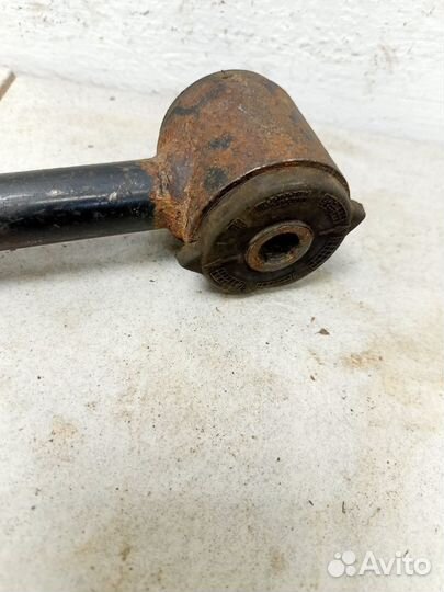 Тяга задняя продольная