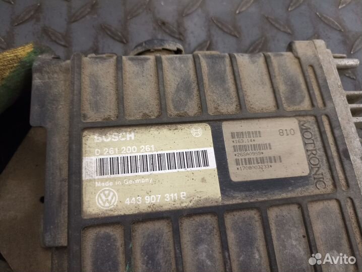 Блок управления двигателем для VW Passat B3