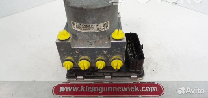 Блок абс 5Q0614517DC Skoda Octavia Mk3 (5E) 2013 - 2019 года