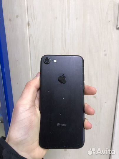 iPhone 7, 32 ГБ
