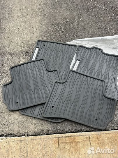 Автомобильные коврики резиновые бу