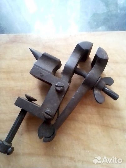 Наковальня старинная