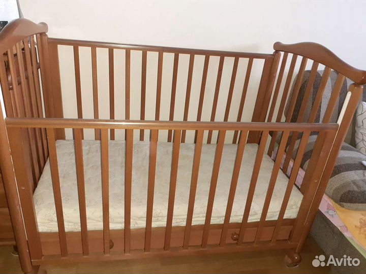 Кровать из бука