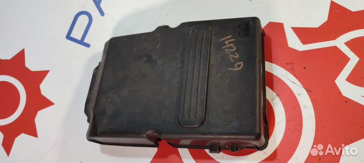 Крышка аккумулятора Mazda 3 BK