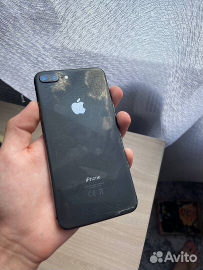 iPhone 8 Plus, 64 ГБ