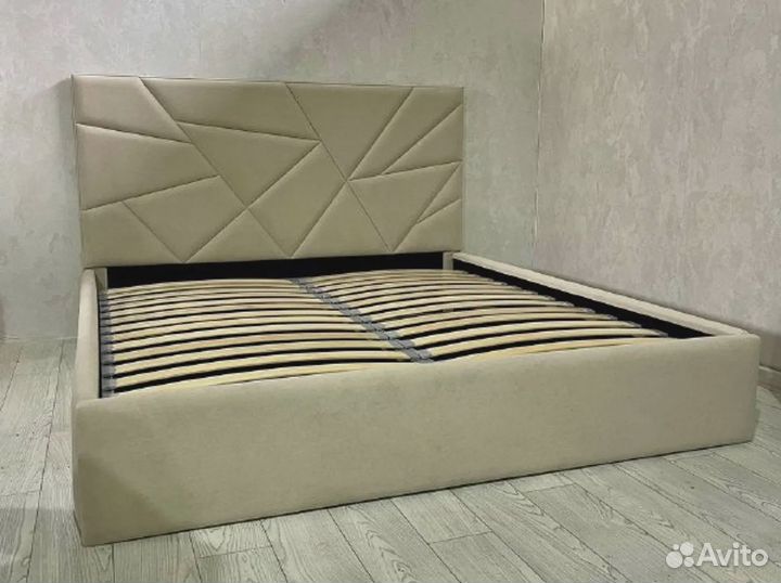 Кровать с ортопедическим основанием