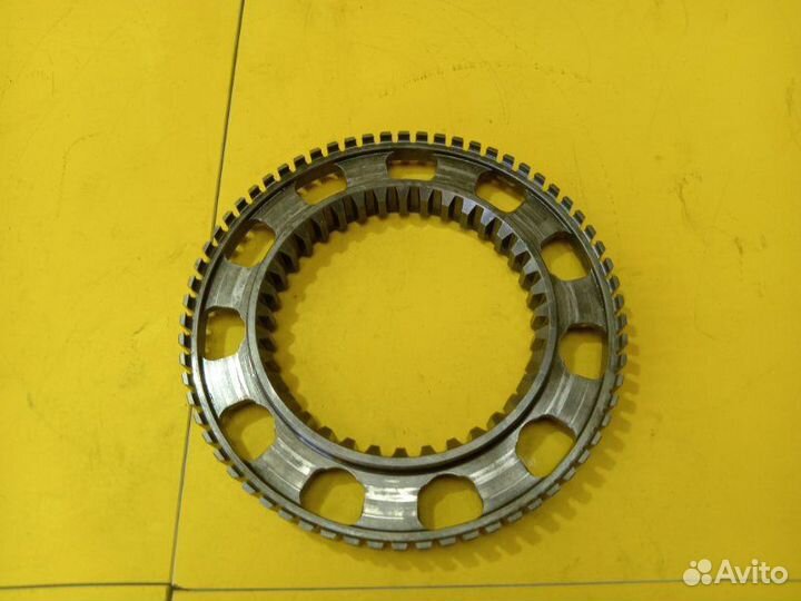 Ведущий элемент вторичного вала кпп Scania R 440