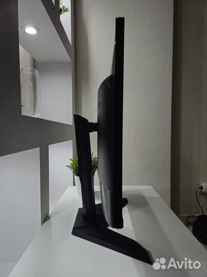 Монитор Gigabyte M32U (31.5'', 4K 144Hz)