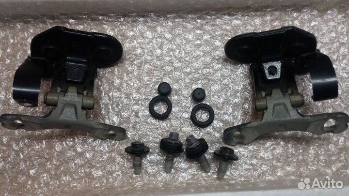 BMW E81 E87 E84 петли на крышку багажника