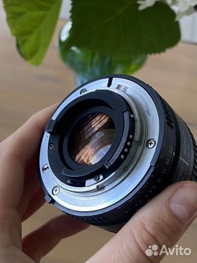 AF Nikkor 50 mm f/1.8 D