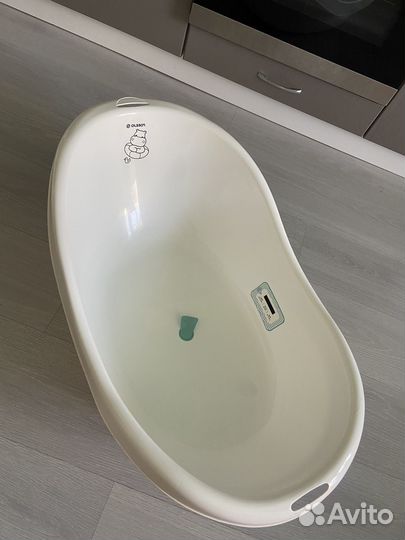 Ванночка для купания новорожденного